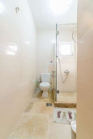 Апартаменты Medin Apartments BluVista Петровац Апартаменты «Комфорт» с террасой и видом на море-3