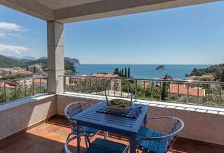 Апартаменты Medin Apartments BluVista Петровац Улучшенные апартаменты-студио с террасой и видом на море-1